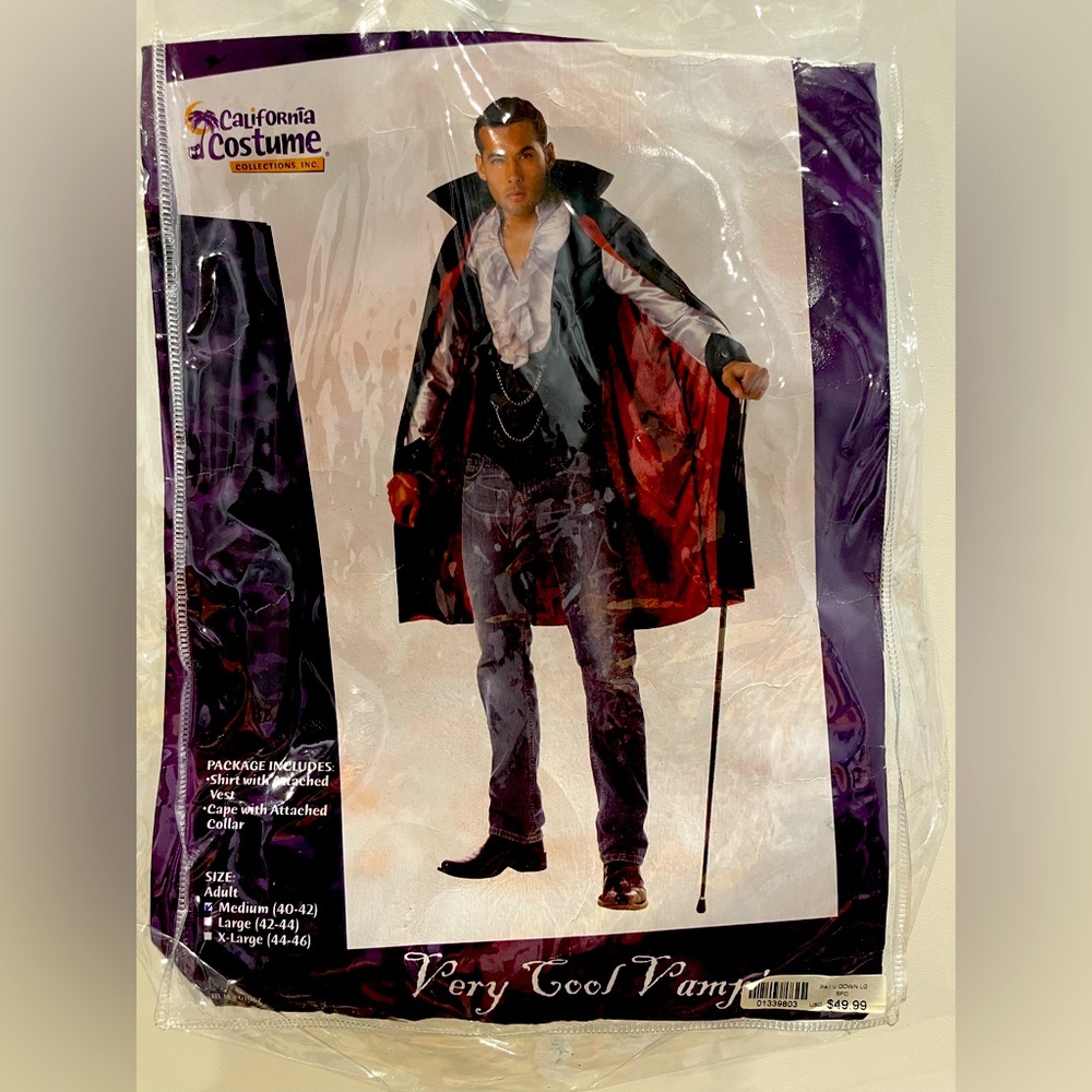 Adult Male Vampire Costume - Used 1x - Size M (40-42)